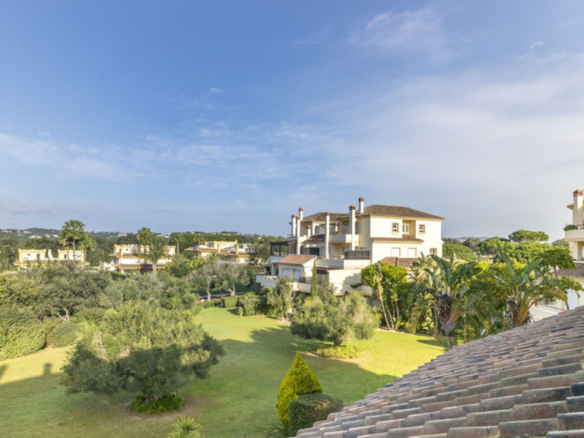 Duplex penthouse in San Roque Club