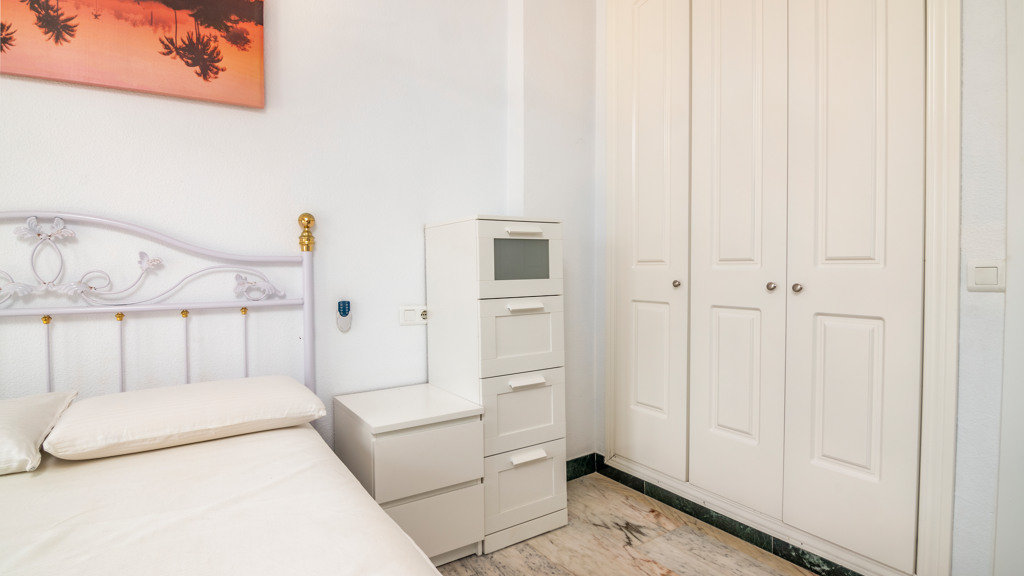 Townhouse-in-Manilva-21