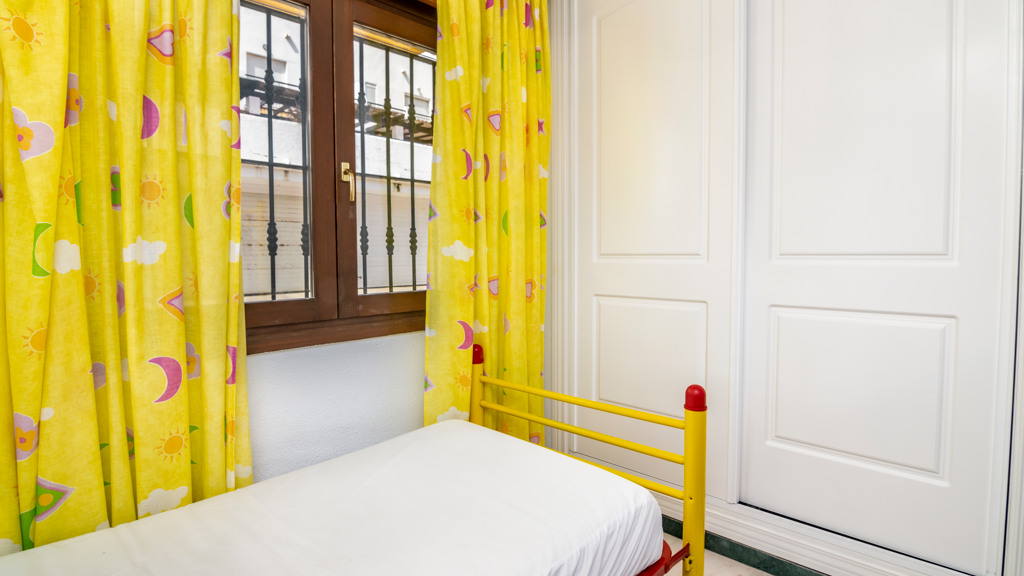 Townhouse-in-Manilva-24