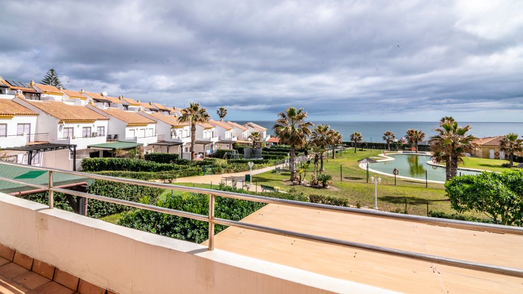 Townhouse-in-Manilva-36