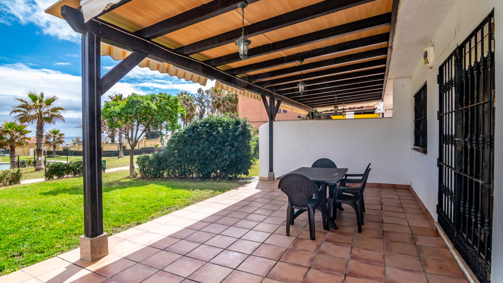 Townhouse-in-Manilva-40