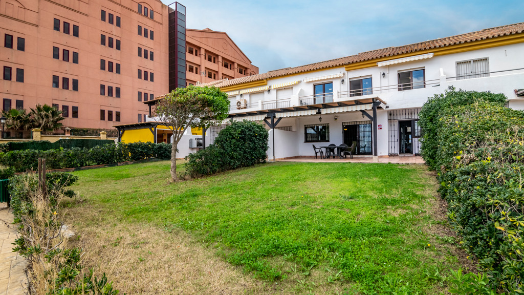 Townhouse-in-Manilva-49