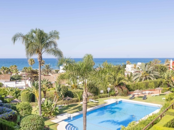 Triplex in Costabella